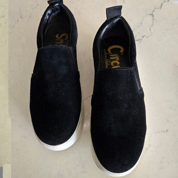 Circus by Sam Edelman Shoes - Women's Circus by Sam Edelman Black Suede Platform Sneakers Size 7